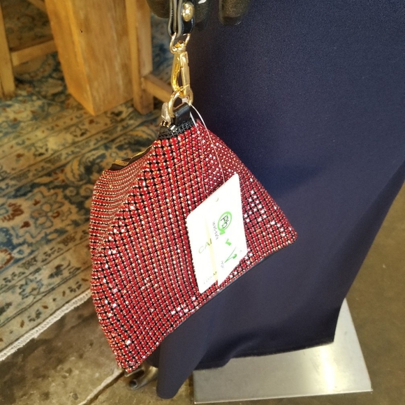 Triangular Red Rhinestone Evening Bag with Zipper - Picture 3 of 16